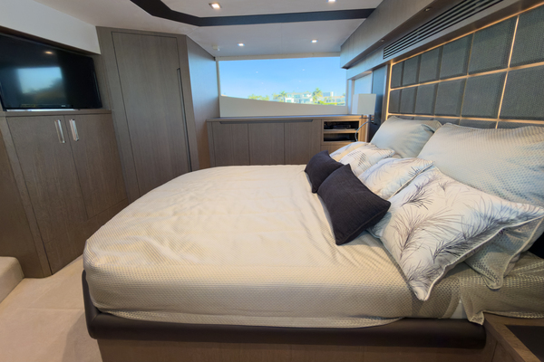 53ft Galeon Yacht For Sale