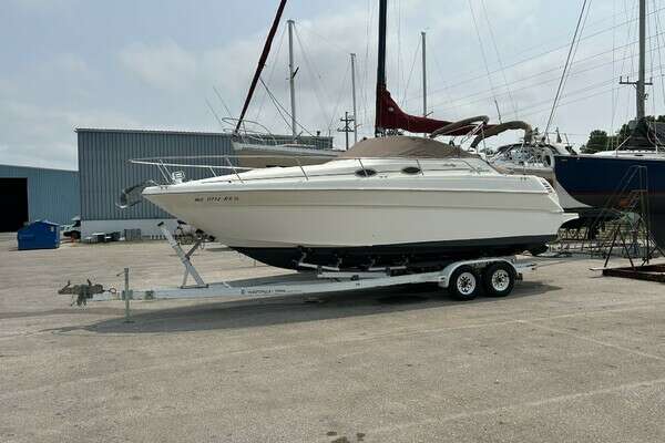 27-ft-Sea Ray-1998-270 Sundancer- Muskegon Michigan United States  yacht for sale
