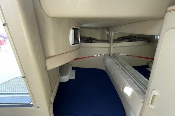 27ft Sea Ray Yacht For Sale