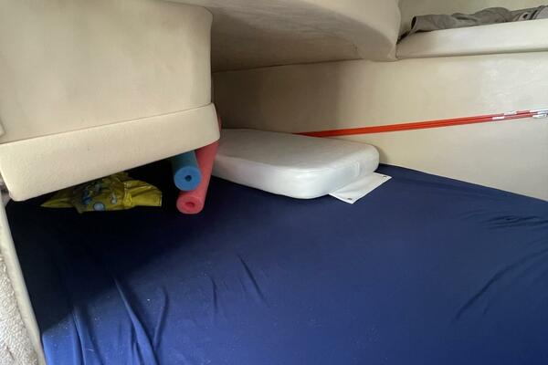 27ft Sea Ray Yacht For Sale