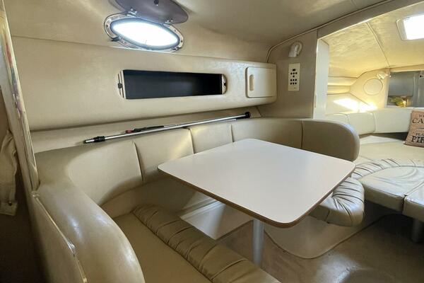 27ft Sea Ray Yacht For Sale