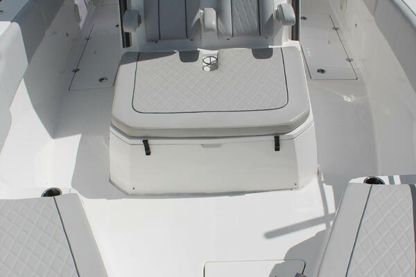 32ft Sea Fox Yacht For Sale