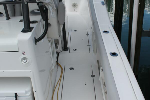 32ft Sea Fox Yacht For Sale