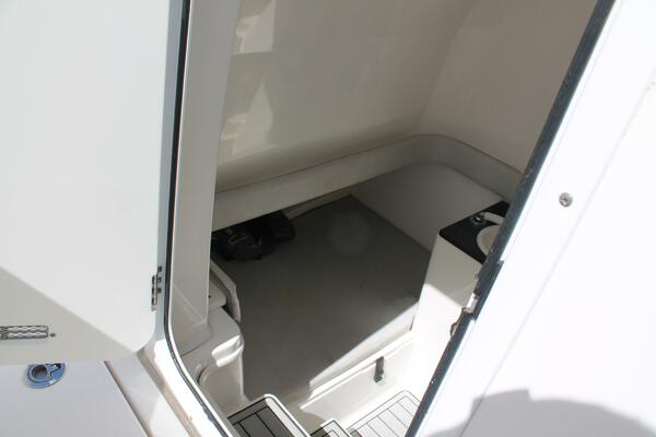 32ft Sea Fox Yacht For Sale