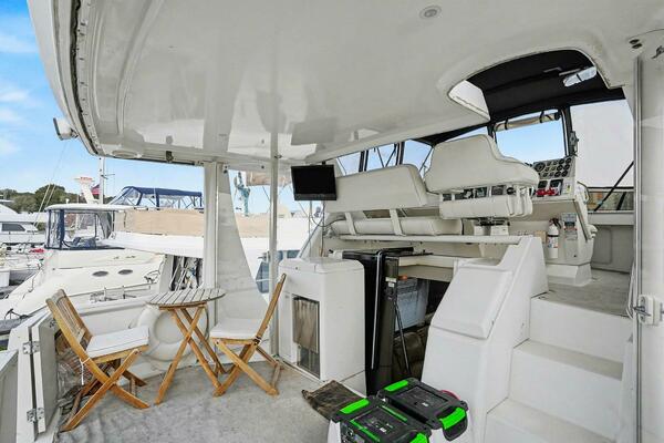 Still Not My Fault 39ft Carver Yacht For Sale