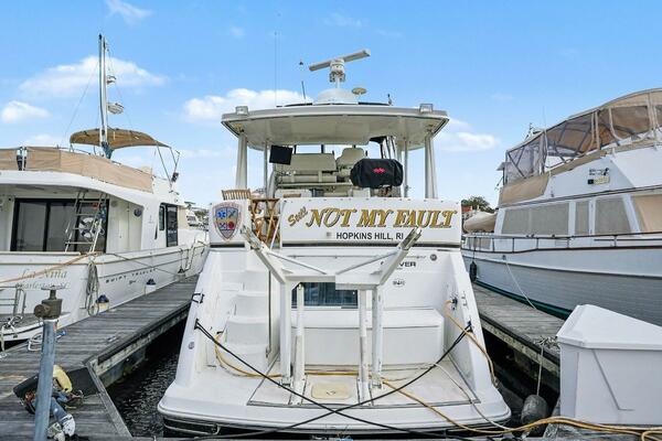 Still Not My Fault 39ft Carver Yacht For Sale