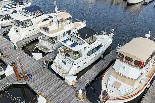 Still Not My Fault 39ft Carver Yacht For Sale