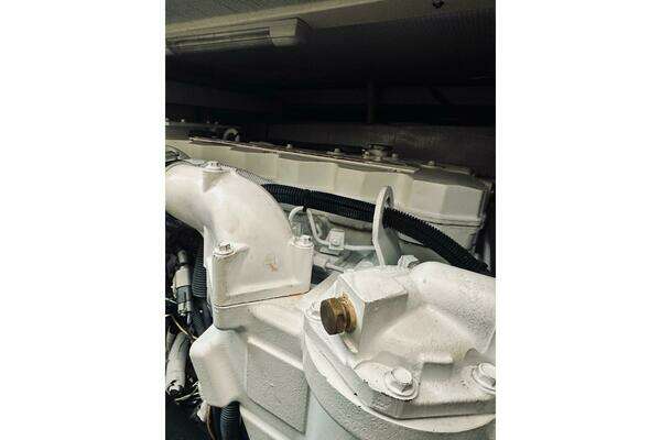 Sabre 38 Hard Top Express Yacht For Sale