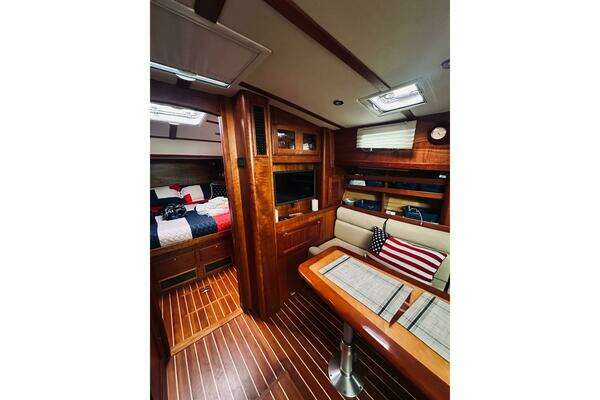 Sabre 38 Hard Top Express Yacht For Sale