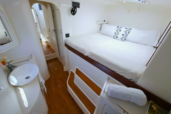 After Glow 48ft Voyage Yacht For Sale