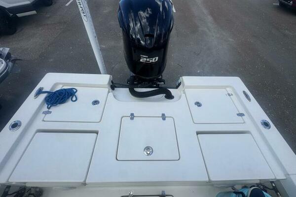 24ft Pathfinder Yacht For Sale