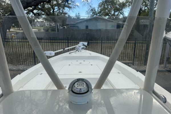 24ft Pathfinder Yacht For Sale