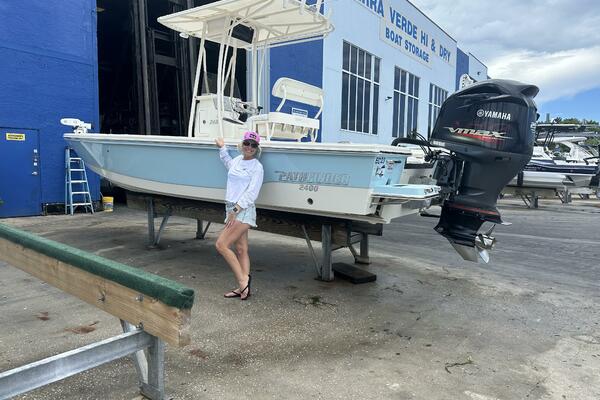 24ft Pathfinder Yacht For Sale