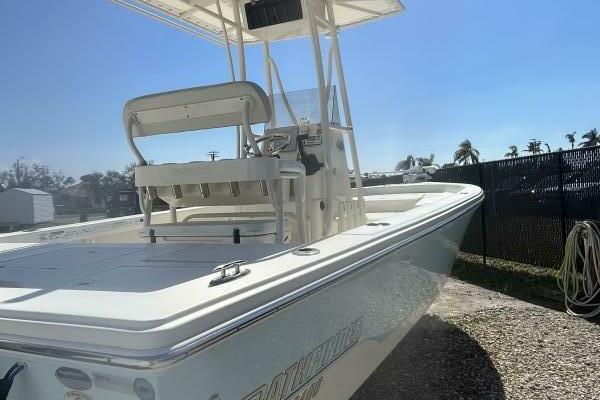 24ft Pathfinder Yacht For Sale