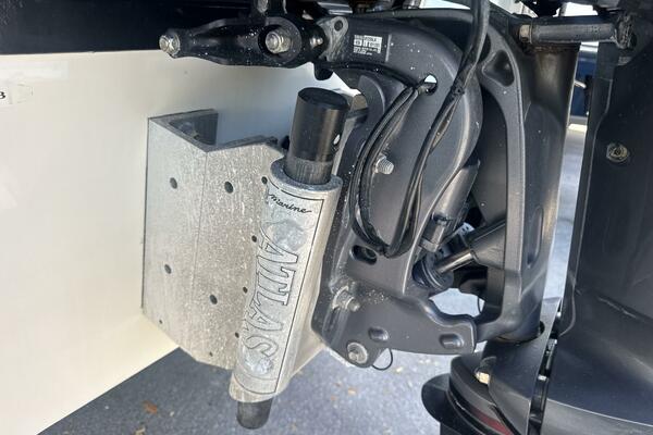 24ft Pathfinder Yacht For Sale