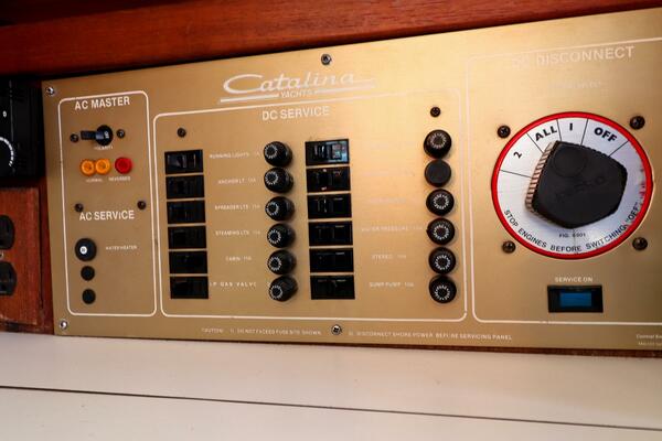 Scrimshander 34ft Catalina Yacht For Sale