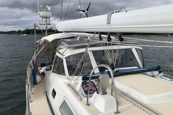 46ft Outbound Yacht For Sale