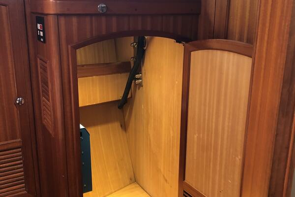 46ft Outbound Yacht For Sale