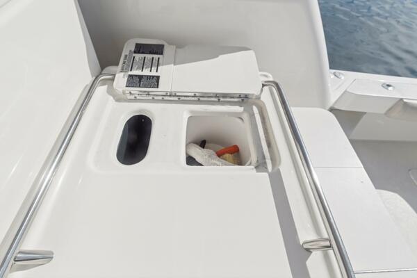 SANDIE LEE 37ft Sea Ray Yacht For Sale