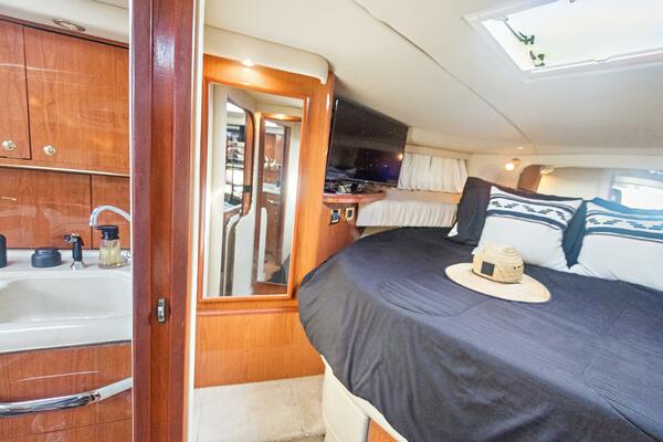 SANDIE LEE 37ft Sea Ray Yacht For Sale