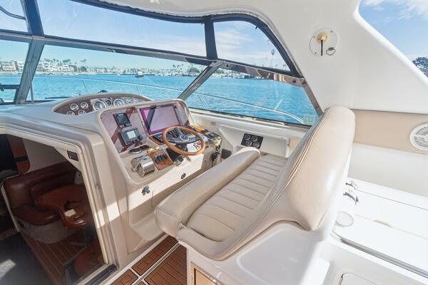 SANDIE LEE 37ft Sea Ray Yacht For Sale