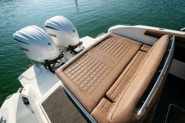 Cobalt 30SC Yacht For Sale