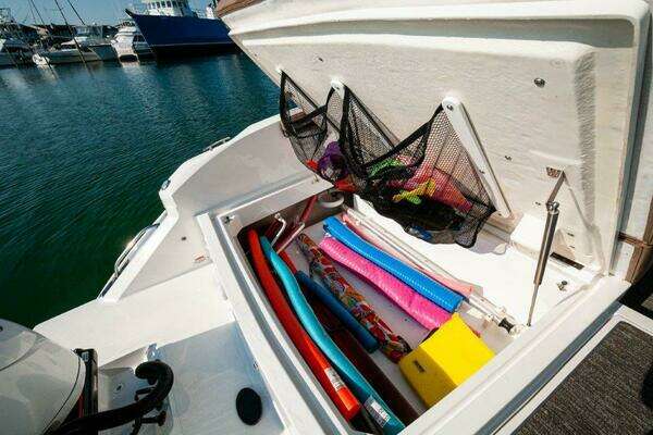 Cobalt 30SC Yacht For Sale