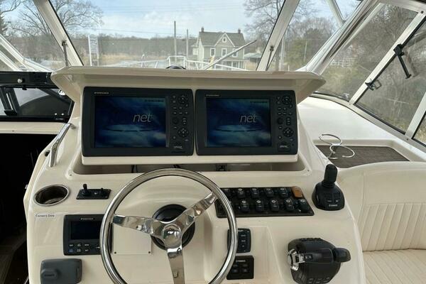 33ft Grady White Yacht For Sale