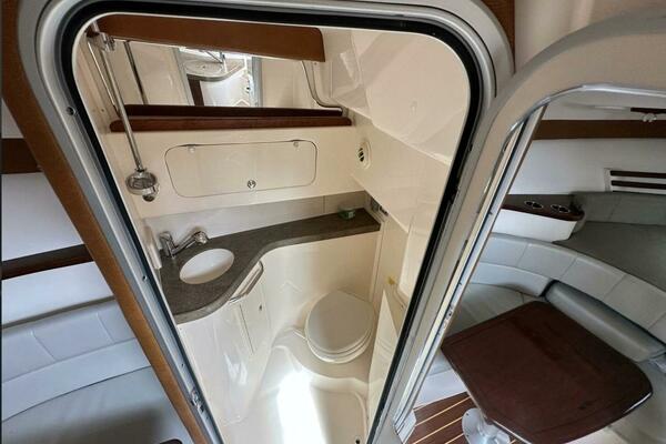 33ft Grady White Yacht For Sale