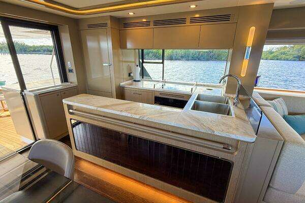 Sirena 68 Yacht For Sale