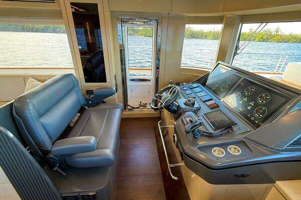 Sirena 68 Yacht For Sale