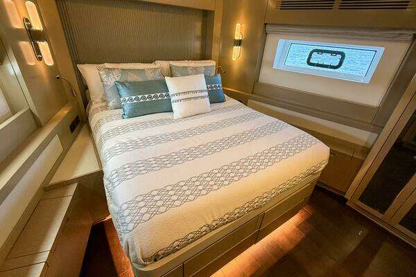 Sirena 68 Yacht For Sale