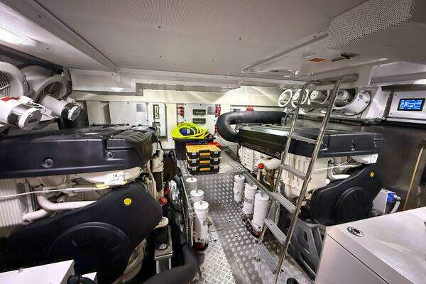 Sirena 68 Yacht For Sale