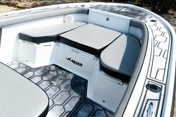 24ft Mako Yacht For Sale