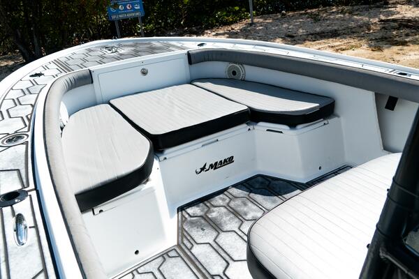 24ft Mako Yacht For Sale