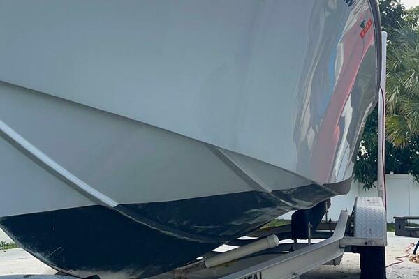 24ft Mako Yacht For Sale