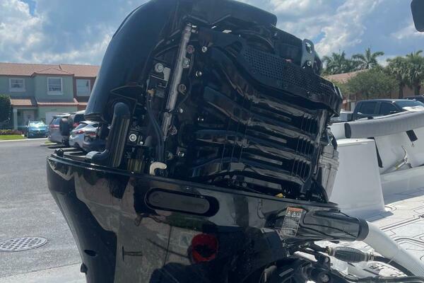 24ft Mako Yacht For Sale