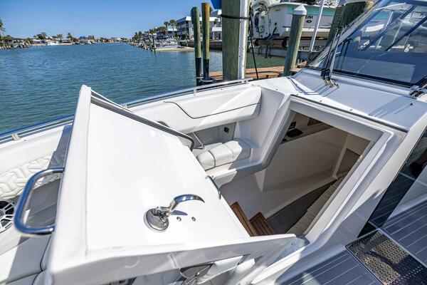 Absolutely Knot 36ft Regal Yacht For Sale