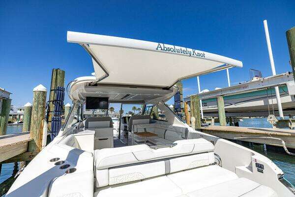 Regal LX 36 Yacht For Sale