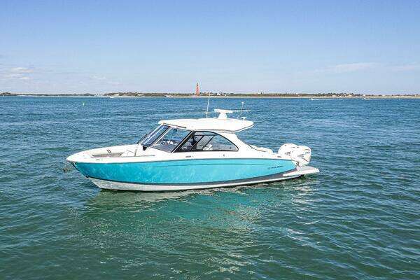 Regal LX 36 Yacht For Sale