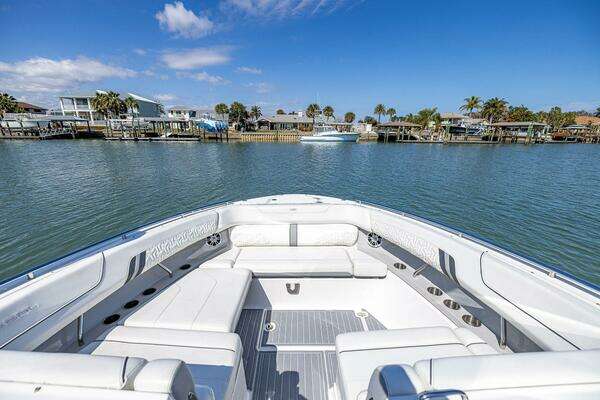 Regal LX 36 Yacht For Sale