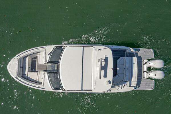 Regal LX 36 Yacht For Sale