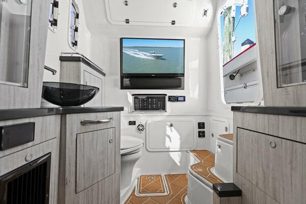 42ft HCB Yacht For Sale