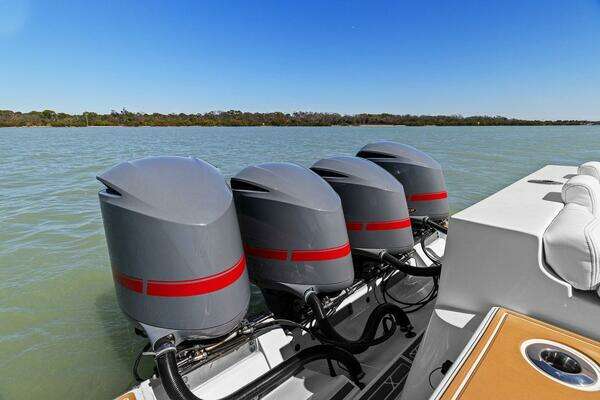 Hydra-Sports 4200 Siesta Yacht For Sale