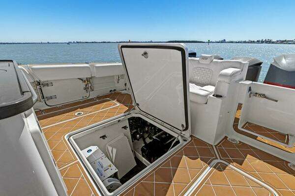 Hydra-Sports 4200 Siesta Yacht For Sale