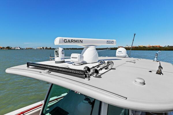 42ft HCB Yacht For Sale