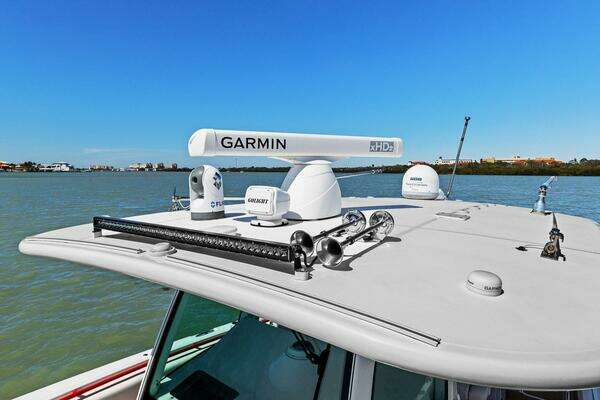 Hydra-Sports 4200 Siesta Yacht For Sale