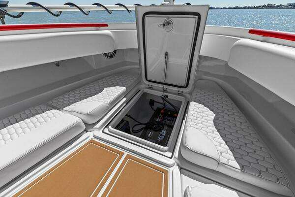 Hydra-Sports 4200 Siesta Yacht For Sale