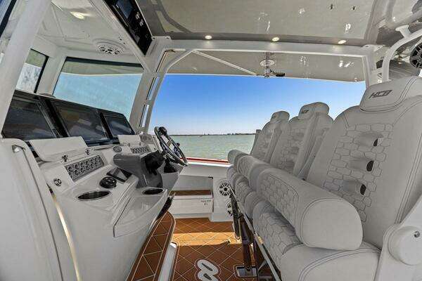 Hydra-Sports 4200 Siesta Yacht For Sale