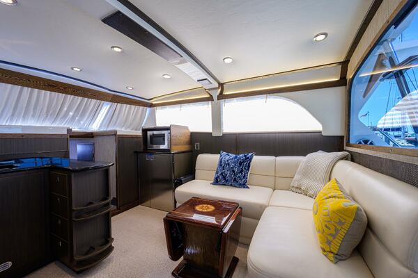 Bertram 38 - FIELD & SEA - Cabin